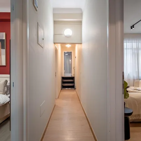 Red Diamond Elite -spacious Ultra Bucharest