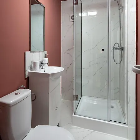 Lejlighed Red Diamond Elite -spacious Ultra Bukarest