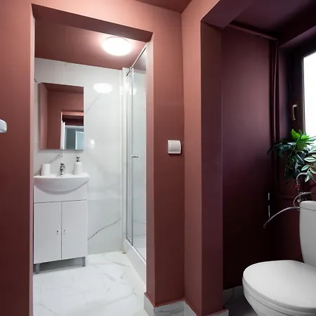 Red Diamond Elite -spacious Ultra * Bukarest
