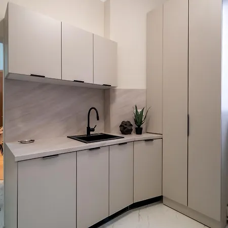 Red Diamond Elite -spacious Ultra Apartman Bukarest