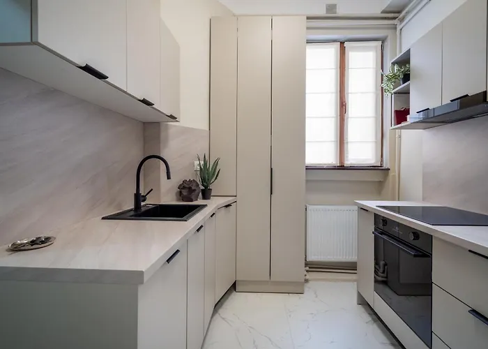 Red Diamond Elite -spacious Ultra Apartman Bukarest