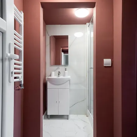 Red Diamond Elite -spacious Ultra